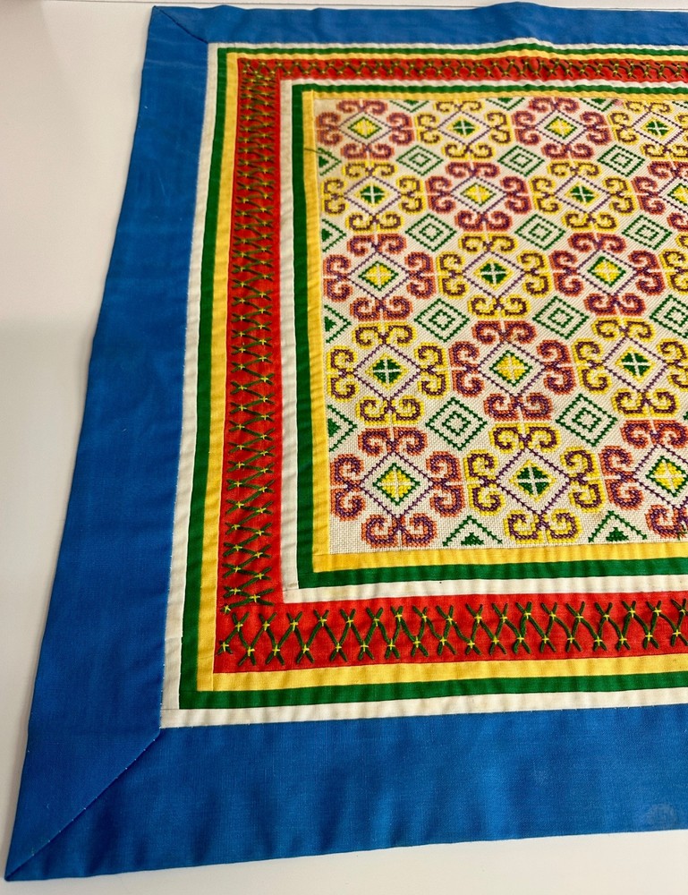 Hand Embroirded Shipibo Alter Cloth
