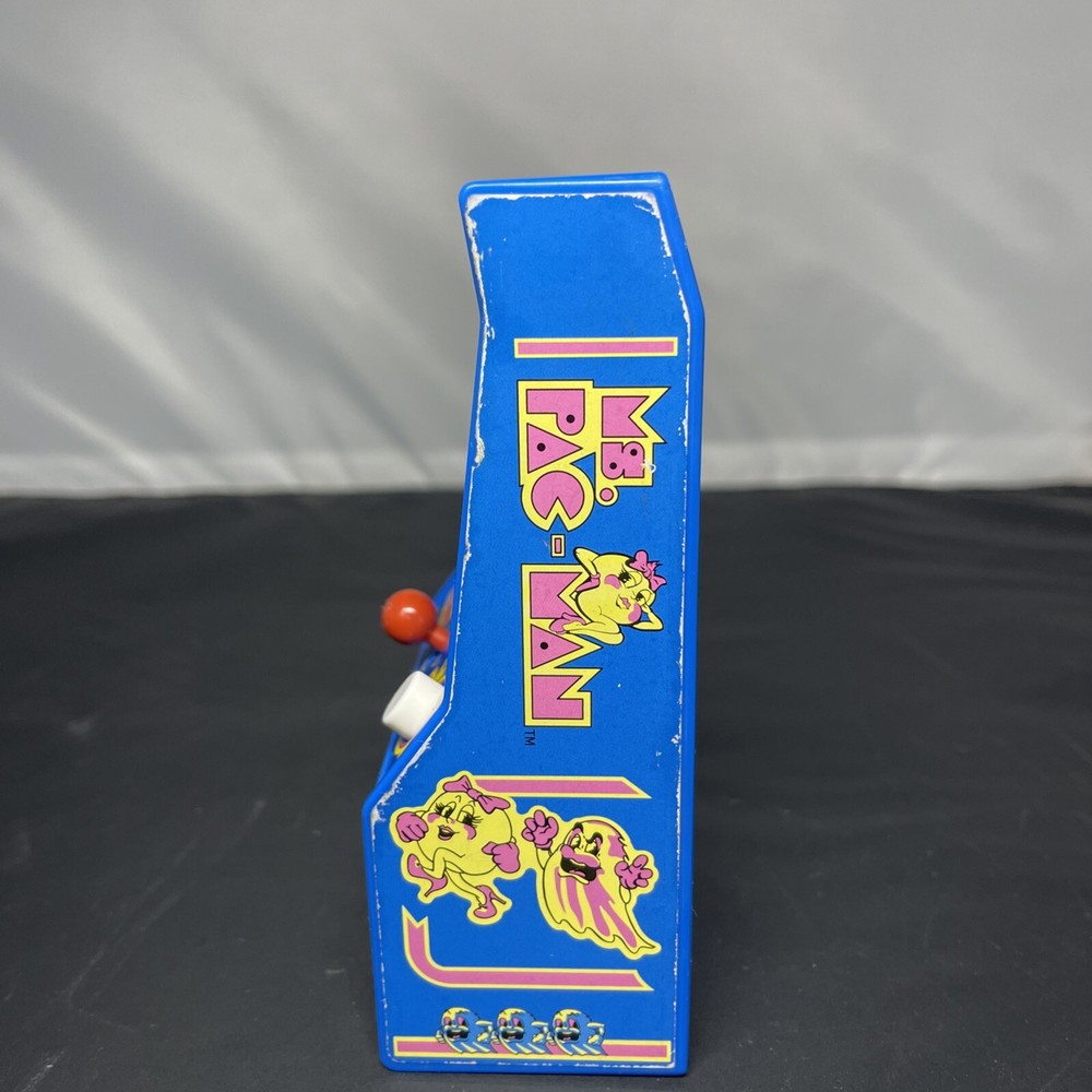 Basic Fun Arcade Classics Ms Pac-Man Retro Mini Arcade Game Handheld Bandai 2018