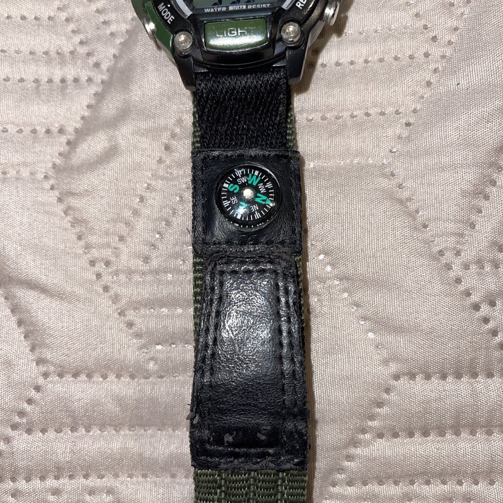 Dan Stevens Digital Watch 30 M With Compass Adjustable Fabric Band EUC