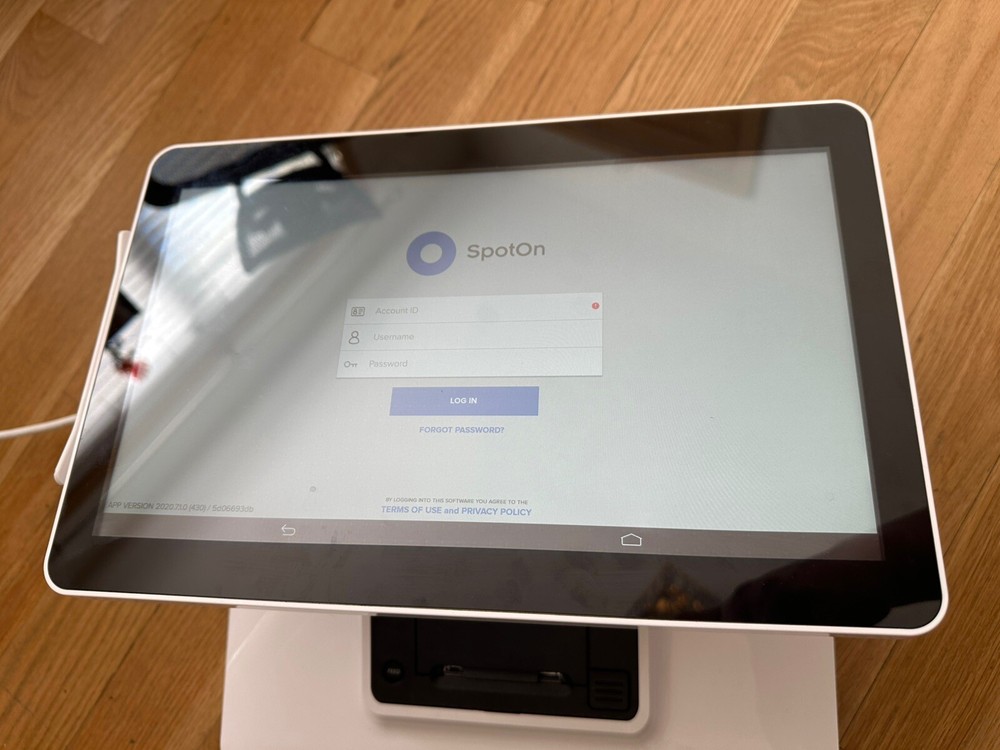 ELO PayPoint E346732 Android Open Source 32GB 13.3'' POS System - White/Reseted