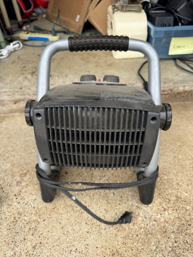 Lasko Movable Air Heater Model 5905