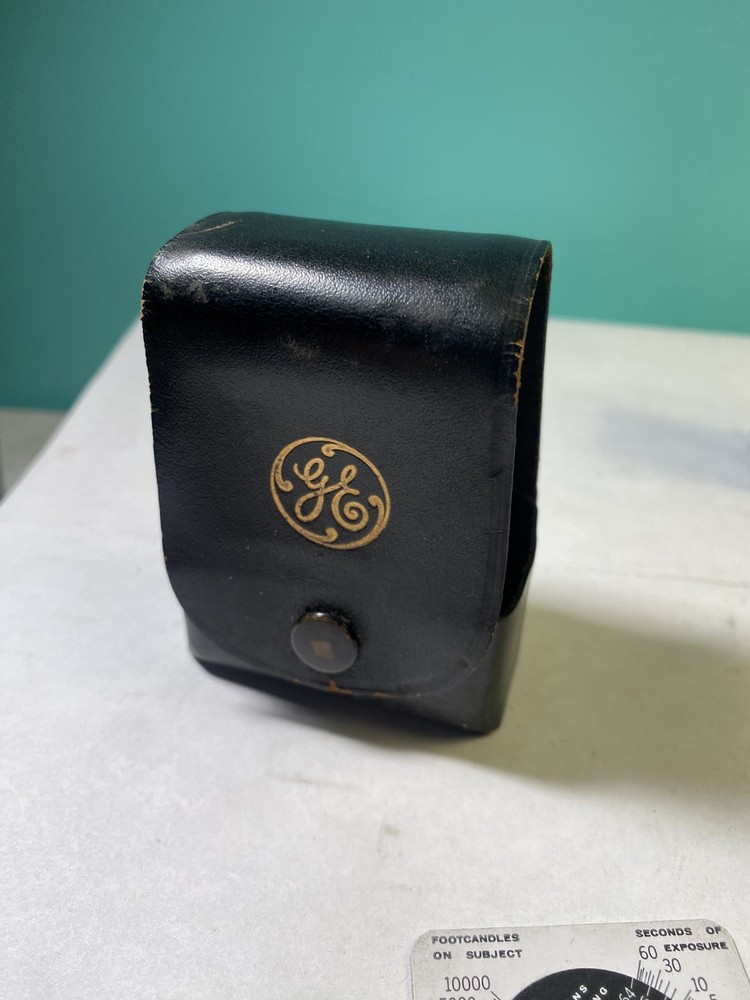 General Electric Light Meter #213 - Plastic - Footcandles