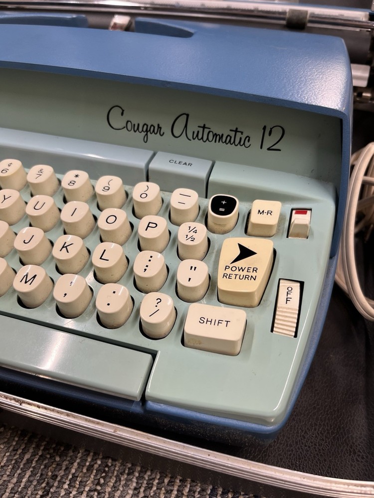 SCM Smith Corona Cougar Automatic 12 Portable Typewriter W/Case Tested