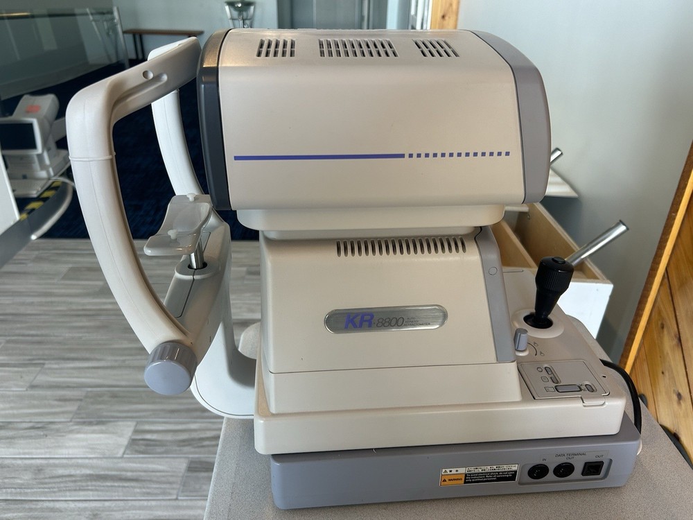 Topcon KR-8800 Auto Refractor/ Keratometer