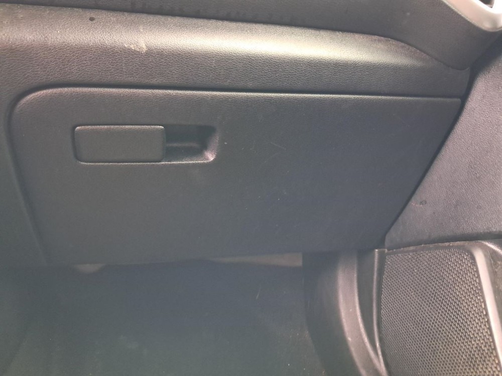 SOUL      2020 Glove Box 4804643