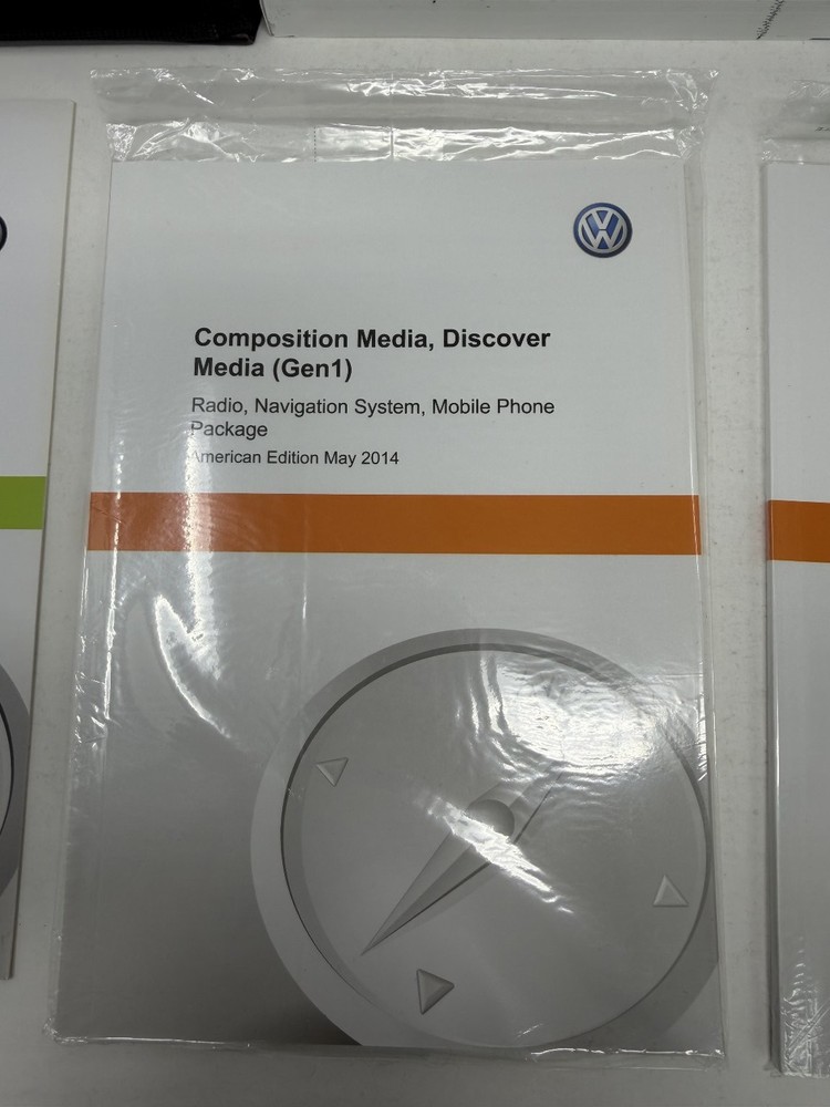 2015 Volkswagen Golf Owners Manual OEM Set