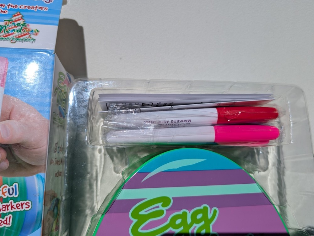 New sealed The EggMazing Easter Egg Spinner Decorator, Retail $28