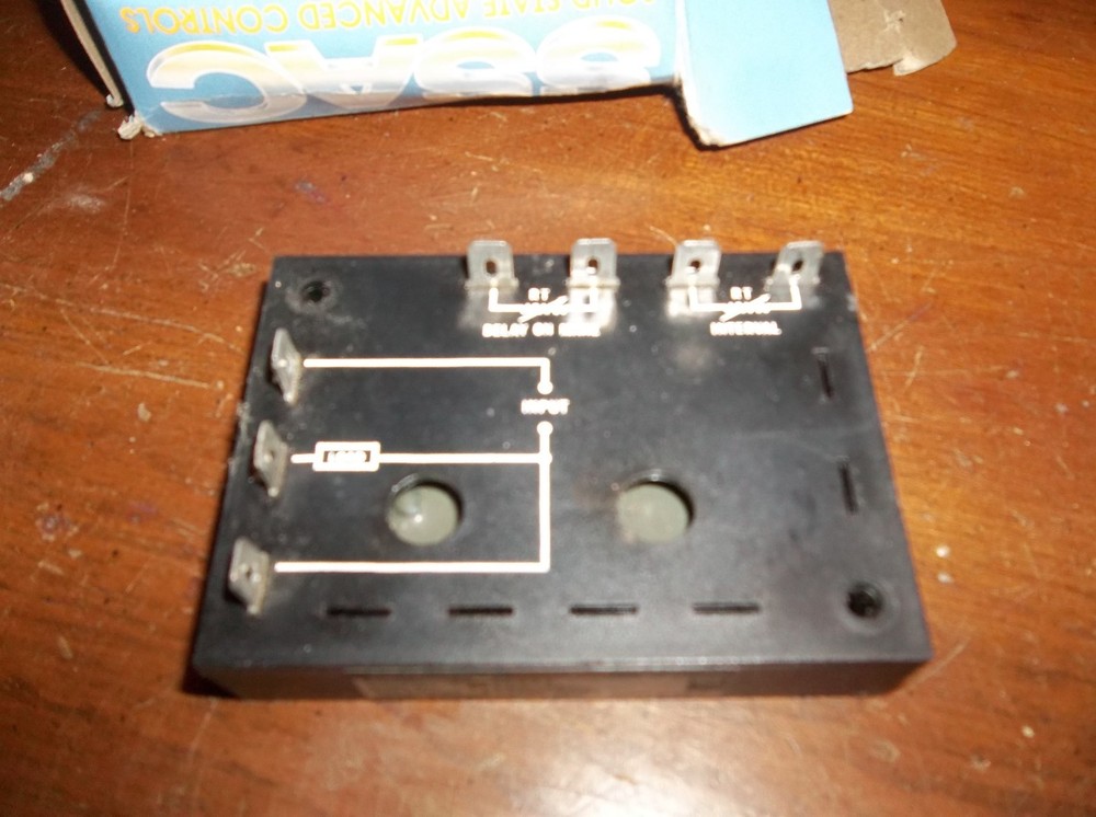 NEW SSAC ESD54211 Solid State Timer Relay