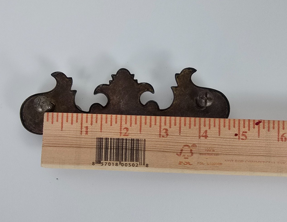 Vintage Drawer Hardware Lot – Fleur de Lis Pulls & Knobs – Mixed Sizes