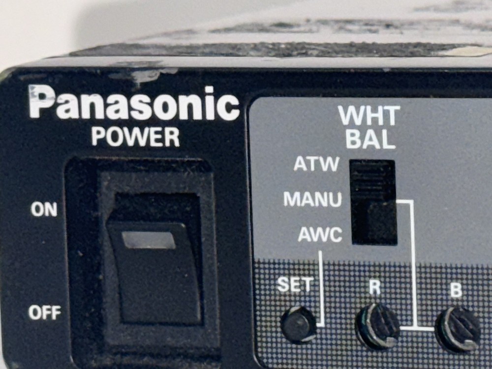 PANASONIC GP-KS102 INDUSTRIAL COLOR CCD CAMERA