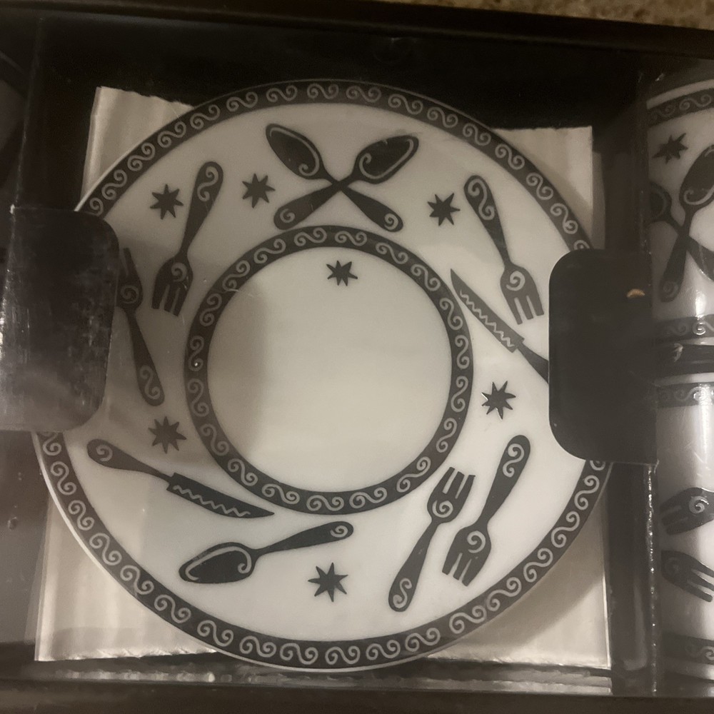 Espresso 4pc Ceramic Cup & Saucer Set w/Black & White Silverware Theme