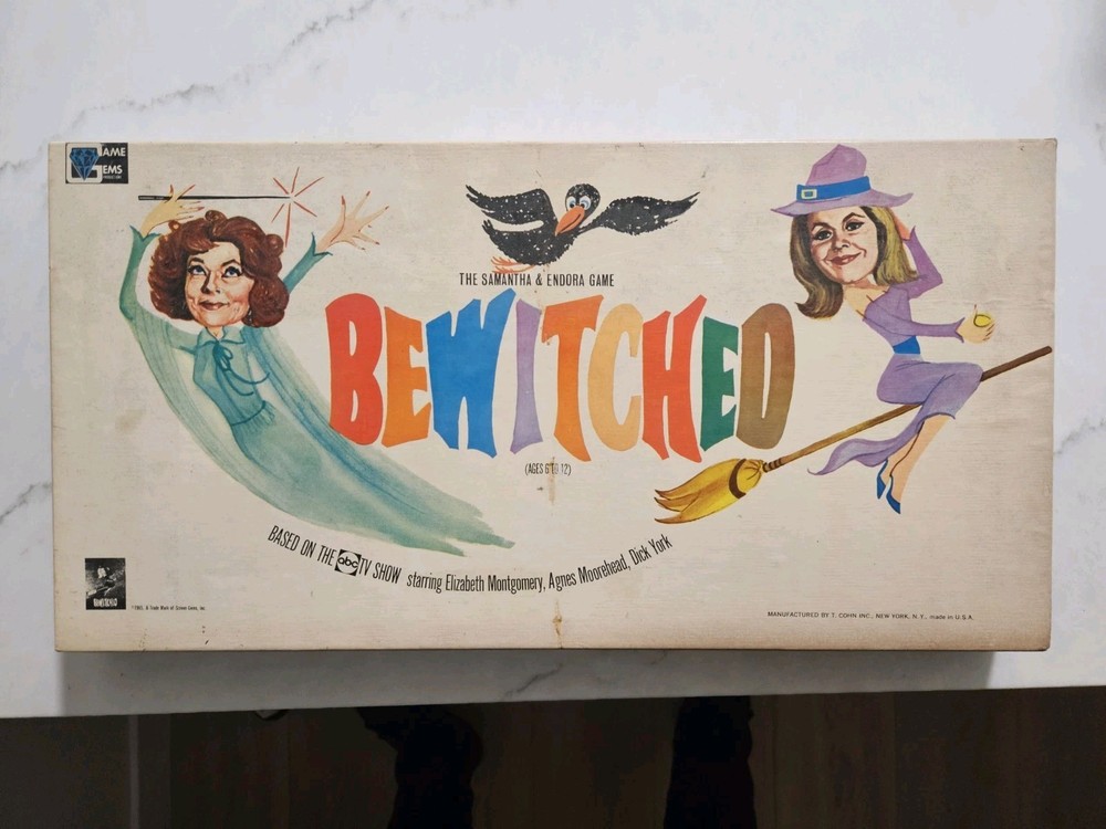 Bewitched - Board Game - 1965 - Samantha & Endora - Complete - Very Nice