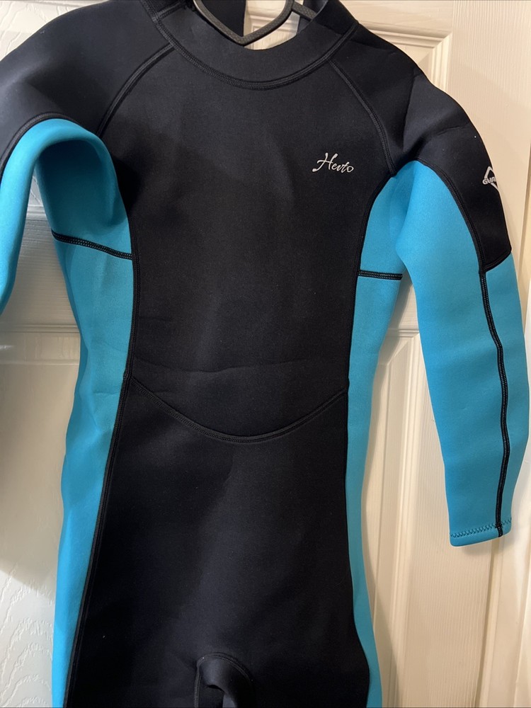 Hevto Kids Wetsuit Size 12 NWT