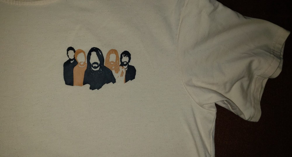 FOO FIGHTERS Size Medium Pale Yellow T-Shirt