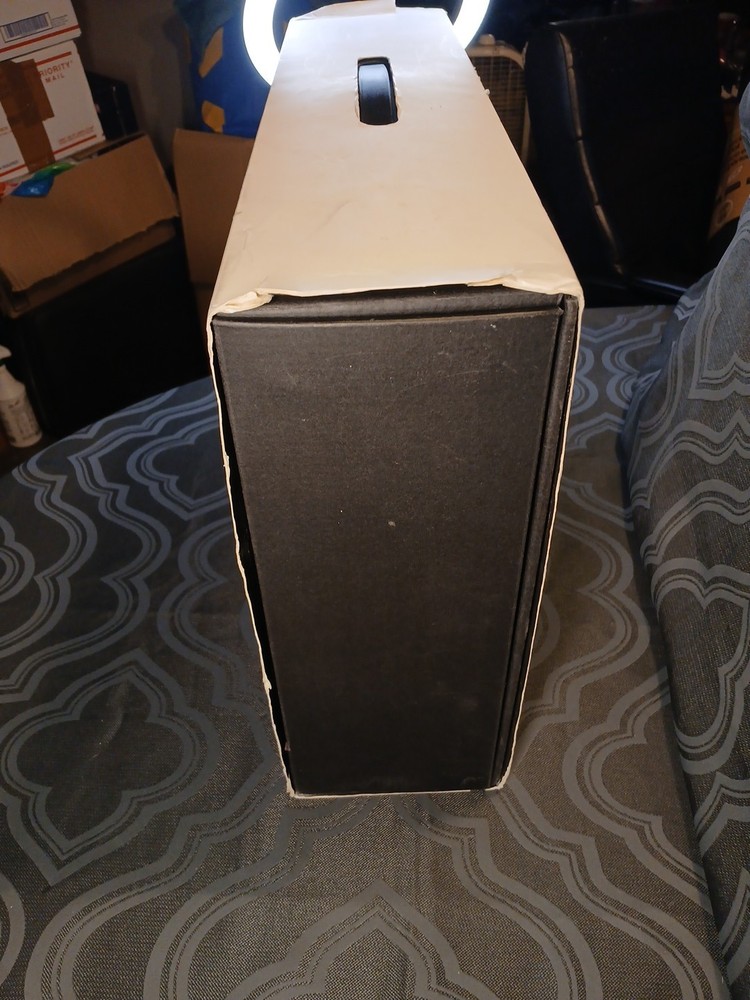 Meta Oculus Rift PC Virtual Reality System - Black (301-00095-01)