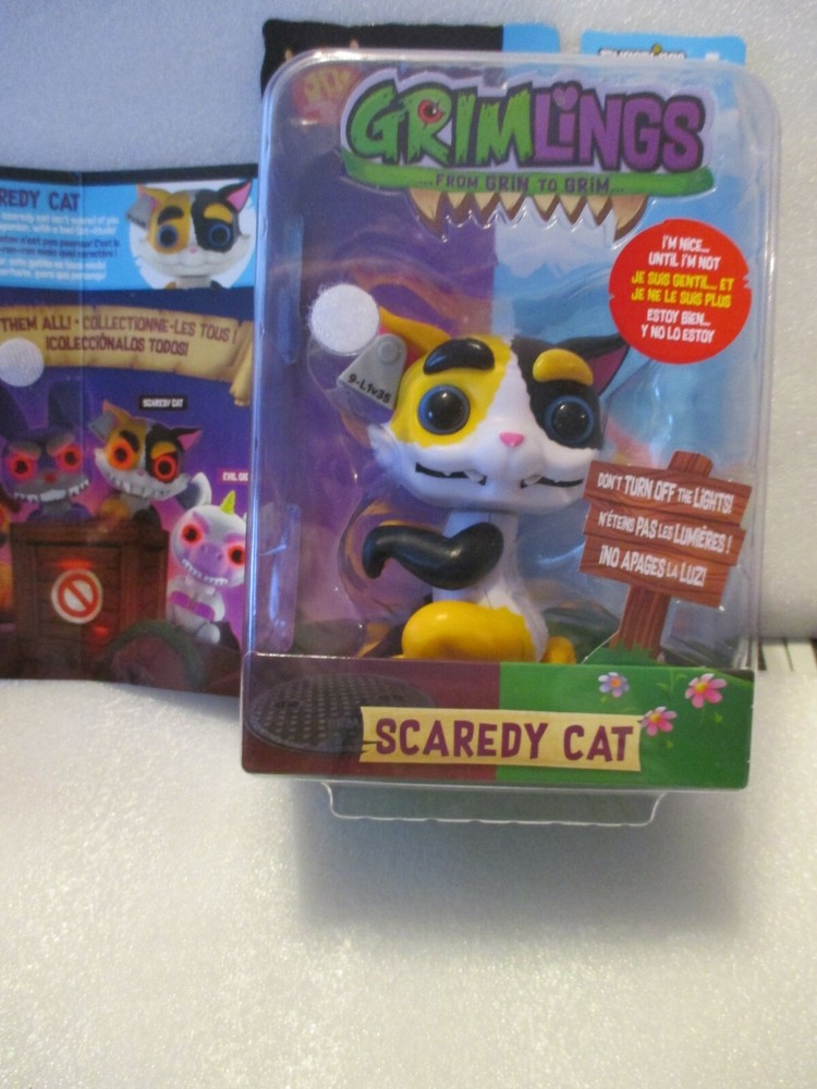 NEW Fingerlings Grimlings Scaredy Cat Interactive WowWee 2019