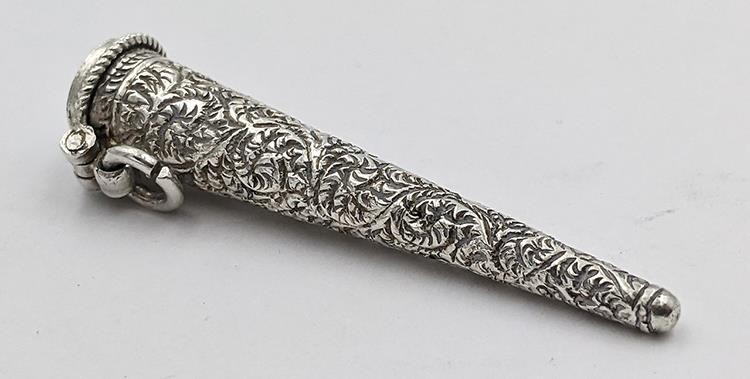INDIAN ANTIQUE SOLID SILVER CHATELAINE NEEDLE CASE 19TH CENTURY