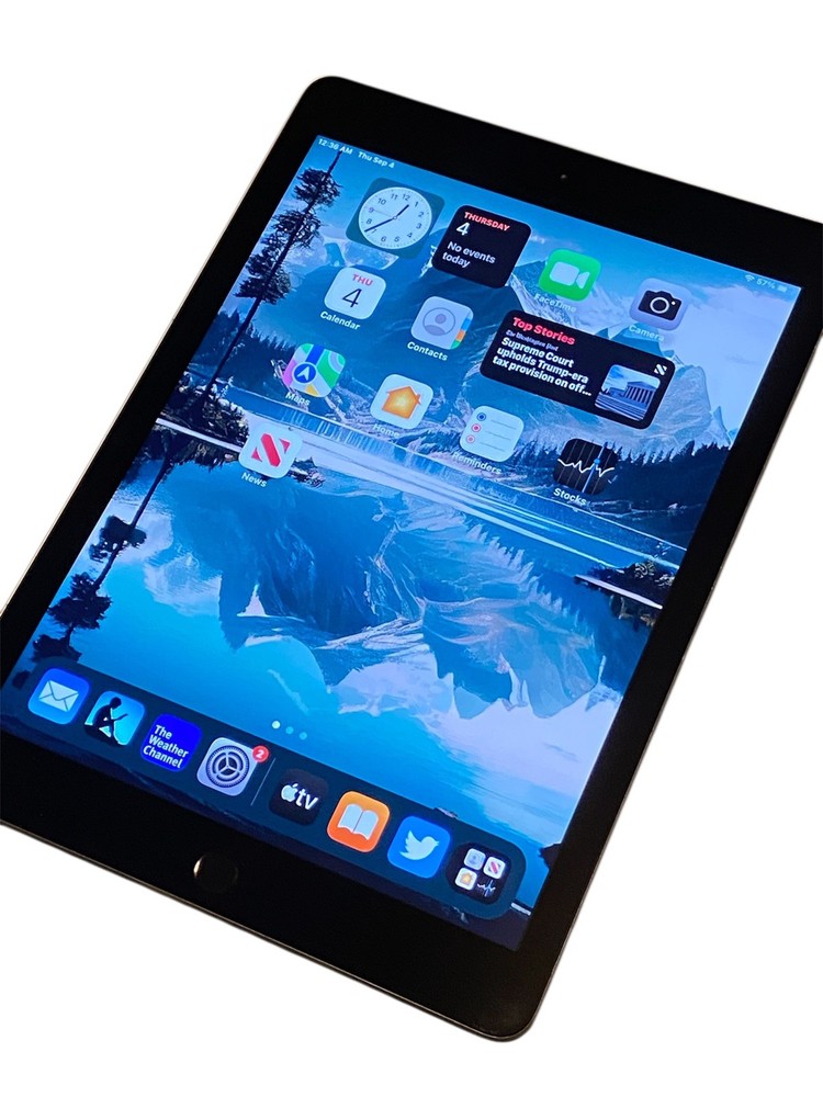 Apple iPad (9th Generation) 64GB -Original Twitter App