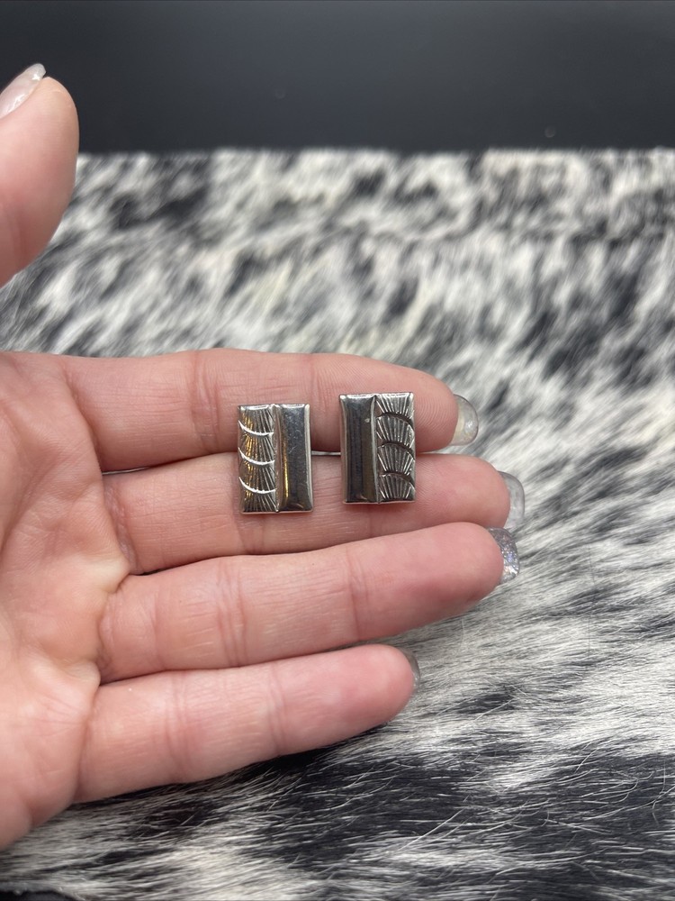 Stunning Silvertone Vintage Cuff Links #Q47