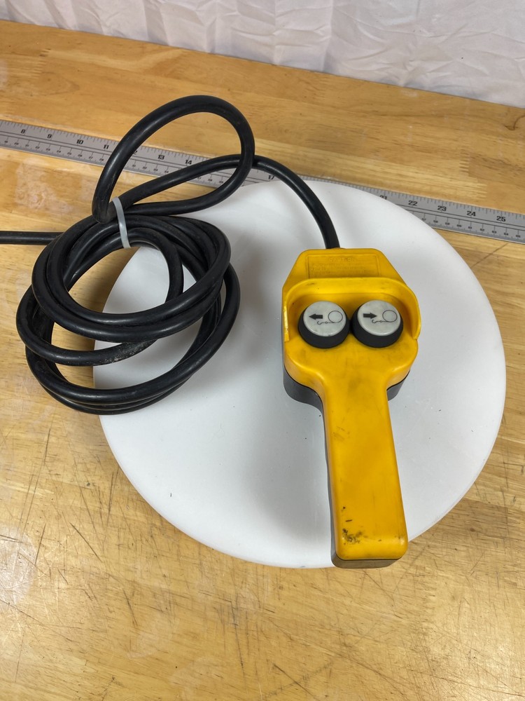 Chigaco Industrial Pendant Control Switch 2 Button Hoist Crane Controller tested