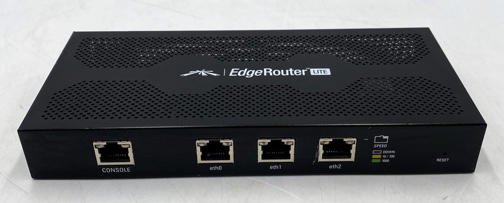 EdgeRouter Lite ERLite-3, Dual-Core 500 MHz, 512 MB DDR2 RAM