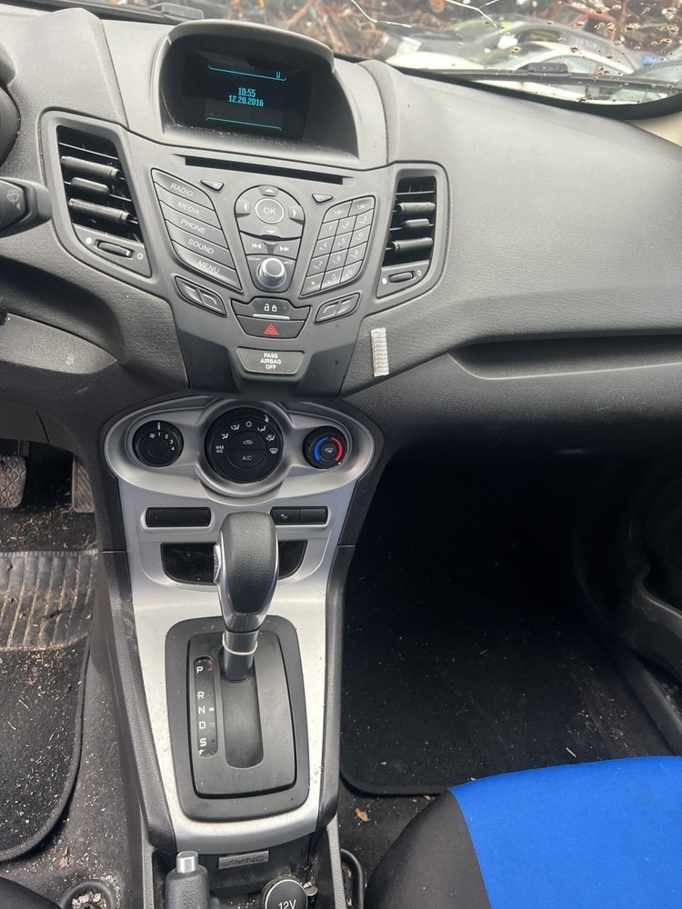 FIESTA 2017 Fuse Box Cabin 44430