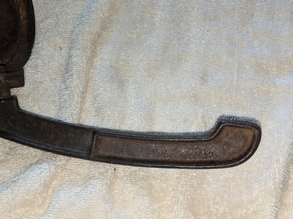 ANTIQUE Vintage 2BH / 2BA CAST IRON PUMP HANDLE and "Cap"