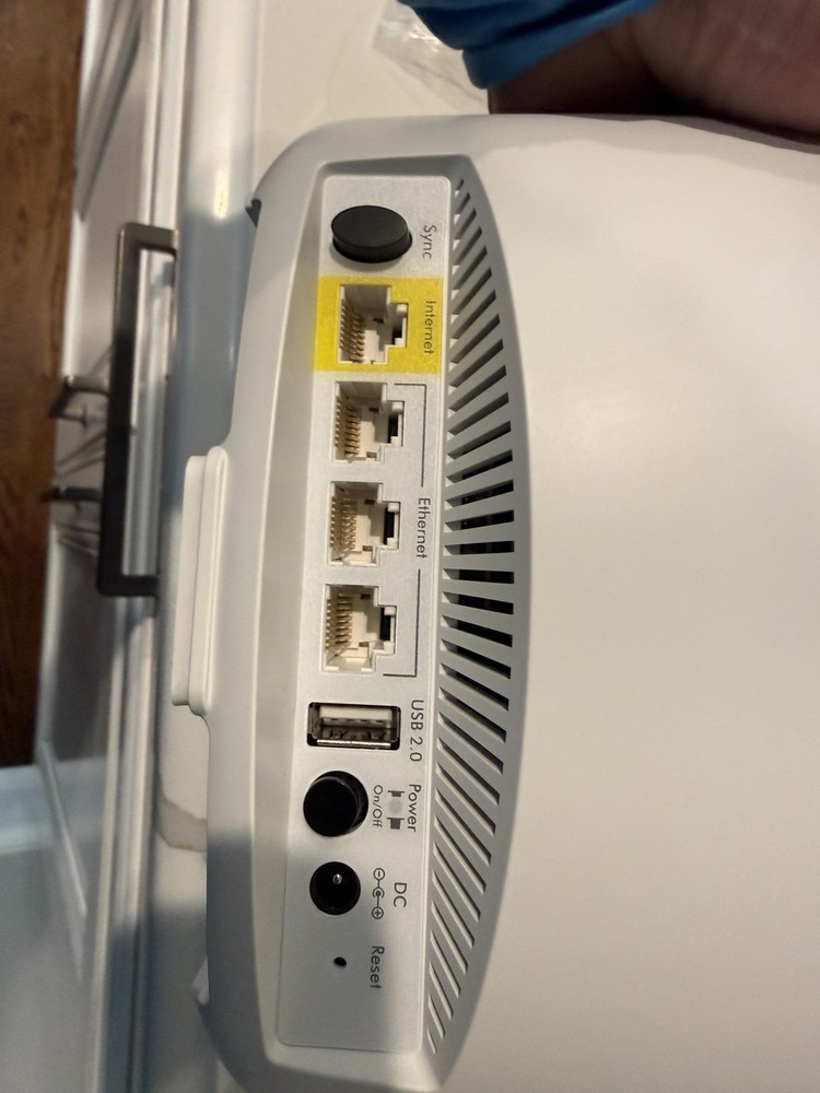NETGEAR Orbi RBR50 Router Mesh WiFi System White