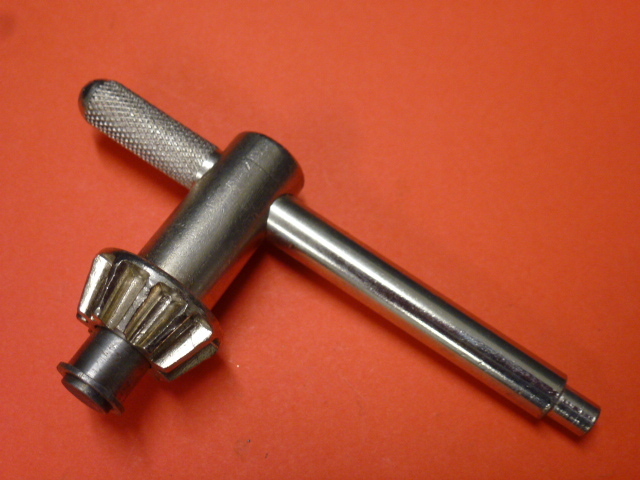 NOS! NEW MIRACLE SELF EJECTING CHUCK KEY, K30