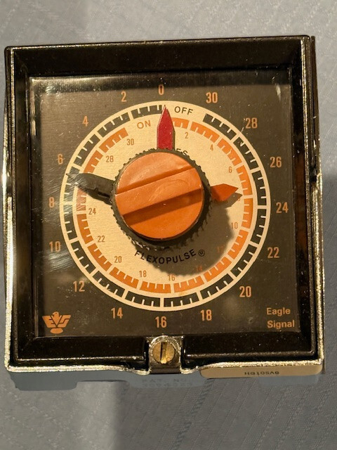 Eagle Signal  Controls HG100