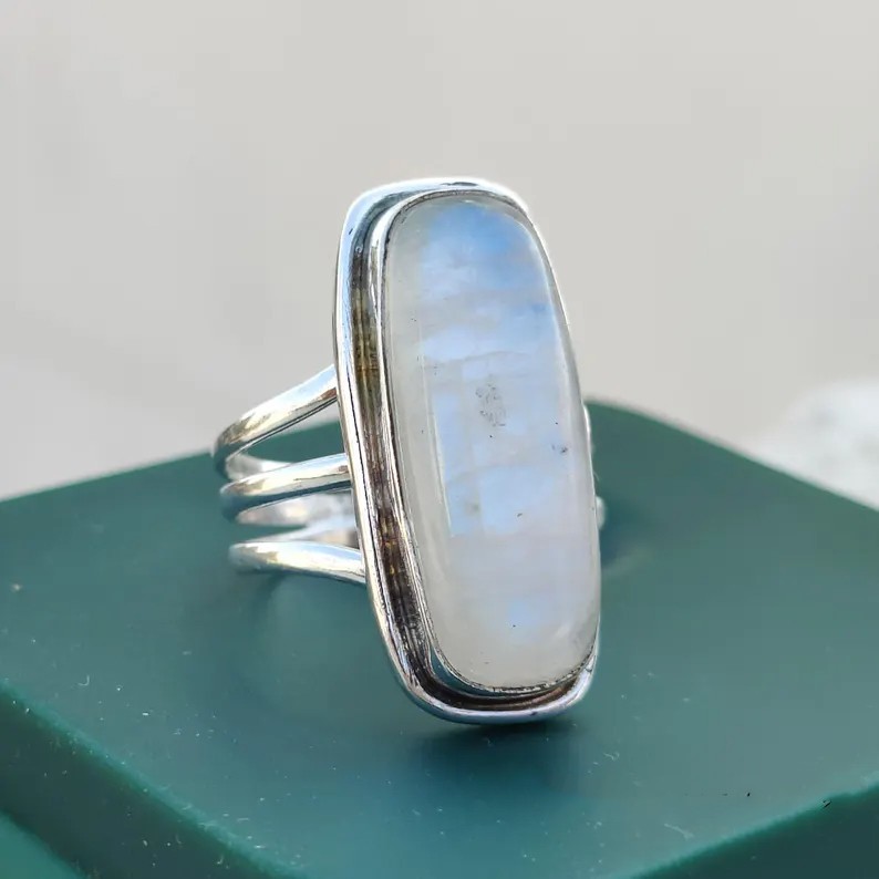 Solid 925Sterling Silver Natural Rainbow Long Oval Moonstone Tripal Band Ring