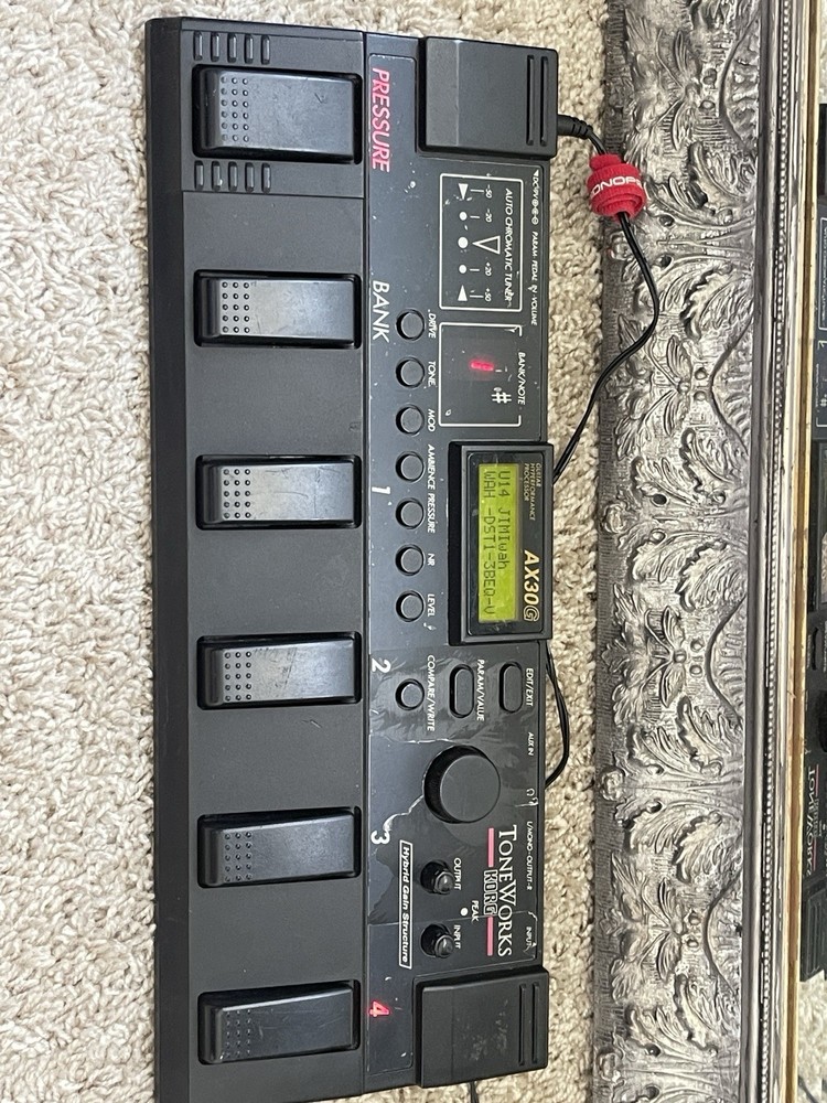 ✨Korg ToneWorks AX30G✨ Multi Effects Pedal W/PSU Working!