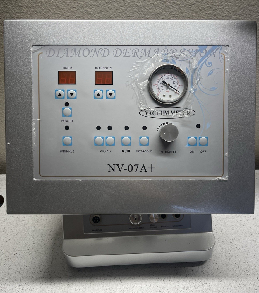 5 Functional Diamond Dermabrasion Vaccum Meter Machine ( Defect Crooked) *READ
