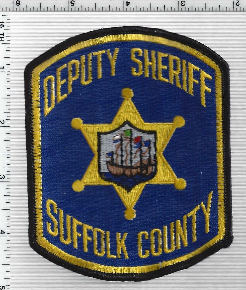 Suffolk County Deputy Sheriff (Massachusetts) thin border Shoulder Patch 1992