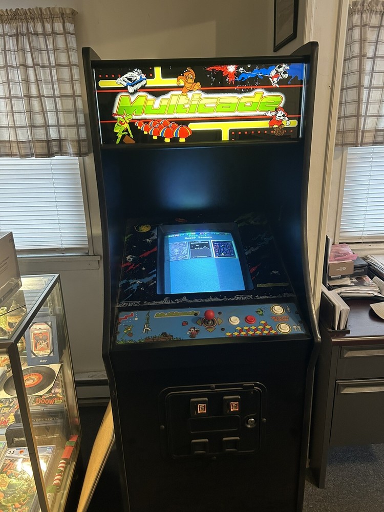 MULTICADE ARCADE MACHINE EXCELLENT-CONDITION 45 DIFFERENT GAMES 67”H X25”W X33”D