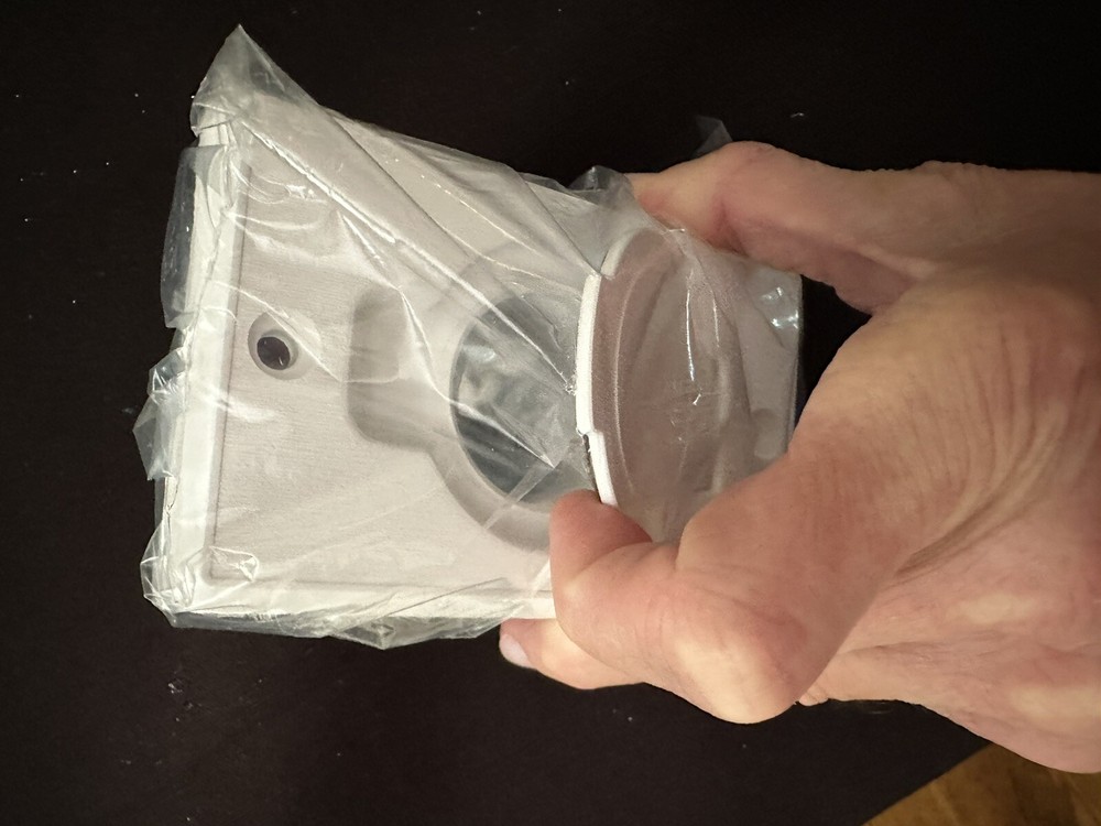 New in Original Packaging Central Vacuum White Face Plate (Beam)