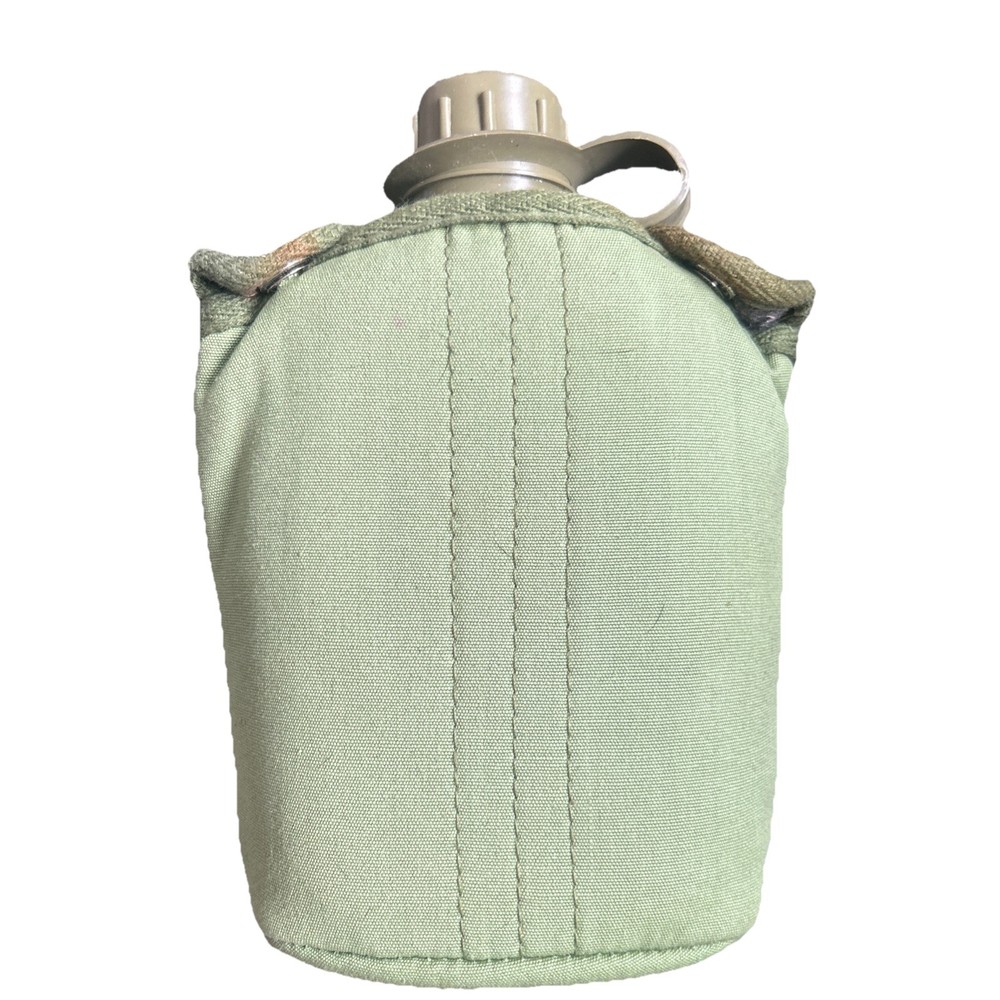 Canteen With Cover And Plastic Screw Lid