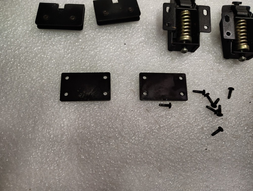 Harman Kardon Rabco ST-7 turntable hinges, 1 pair