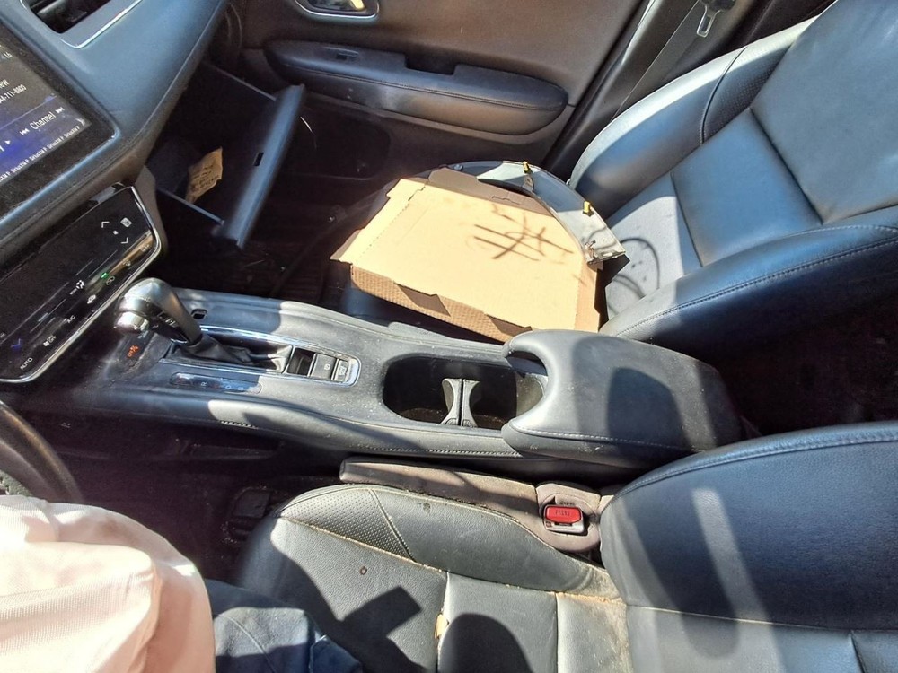 HR-V      2018 Glove Box 4810350