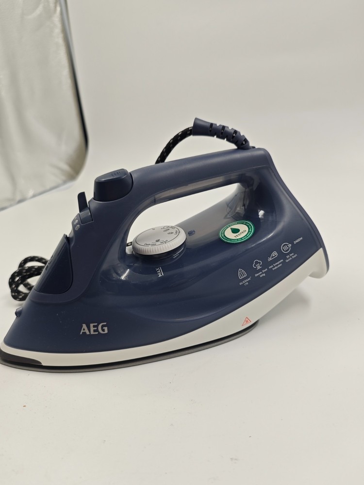 AEG Delicate 6000 Steam Iron Steam Iron – Open Box