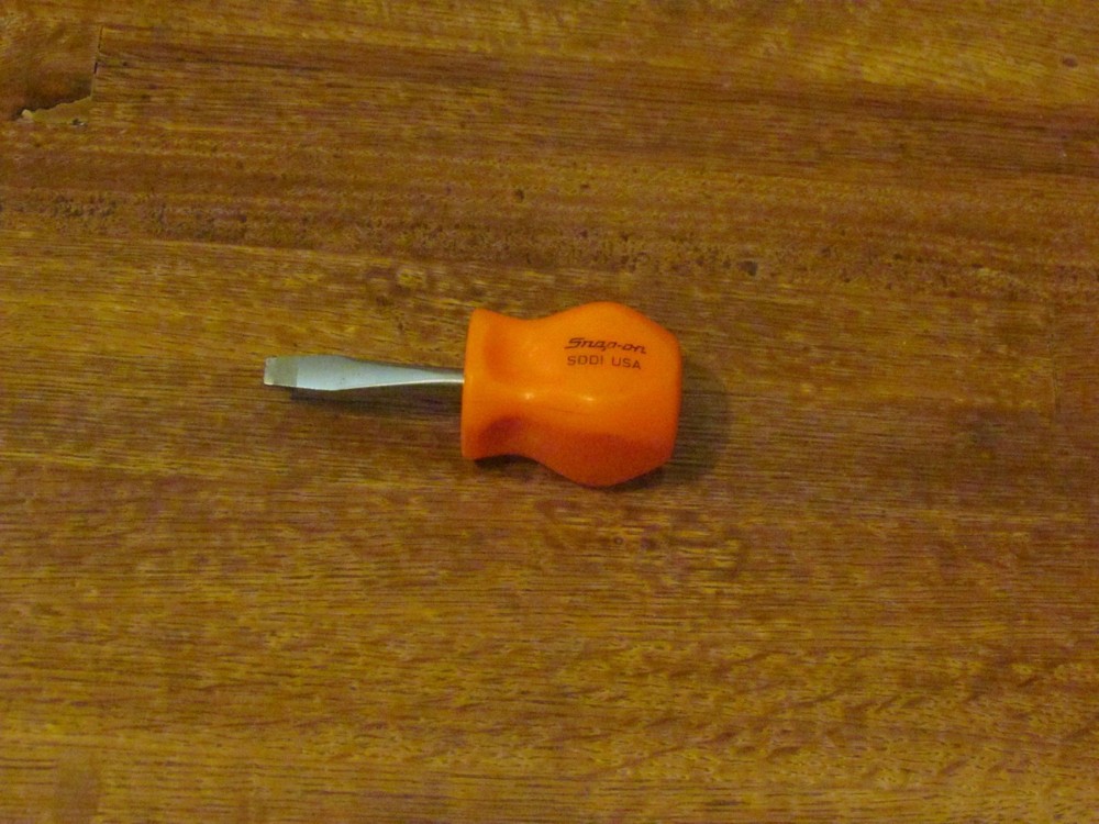 SNAP ON SDD1 FLAT BLADE STUBBY SCREWDRIVER ORANGE HANDLE NICE CONDITION