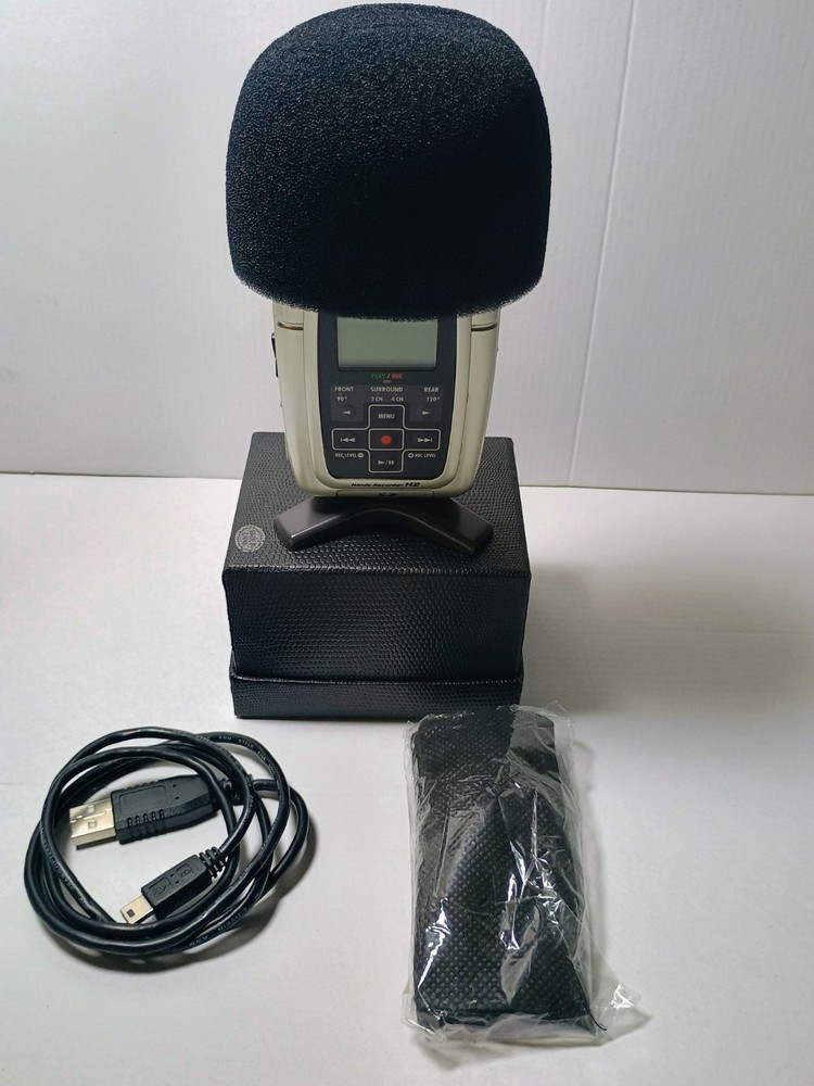 Zoom H2 Recorder Handheld MP3/Wav Portable Mic READ
