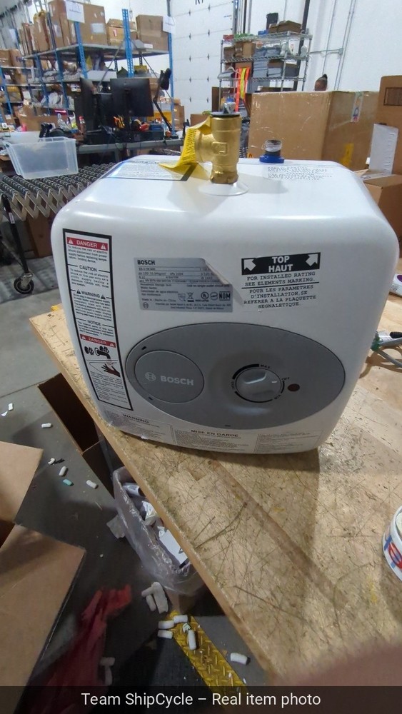 U24247 BOSCH Electric MiniTank Water Heater Tronic 3000 T 4Gallon ES4 G3D