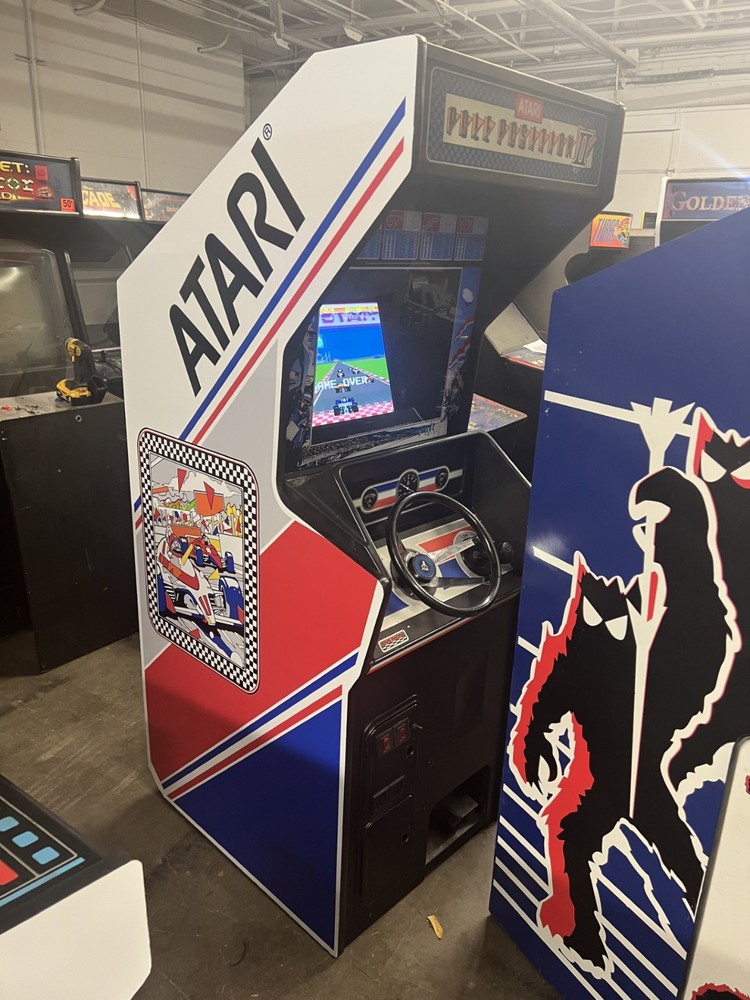 POLE POSITION ARCADE MACHINE by ATARI 1982 (EXCELLENT CONDITION)