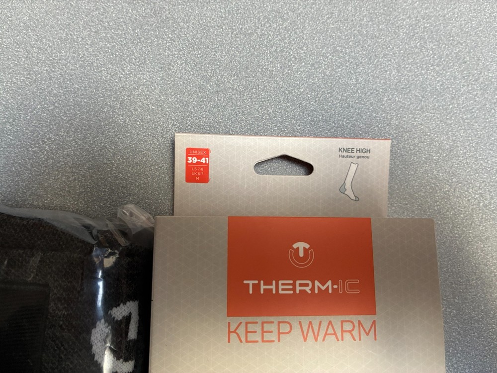 Therm-ic Bundle - Two heated ski socks + batteries