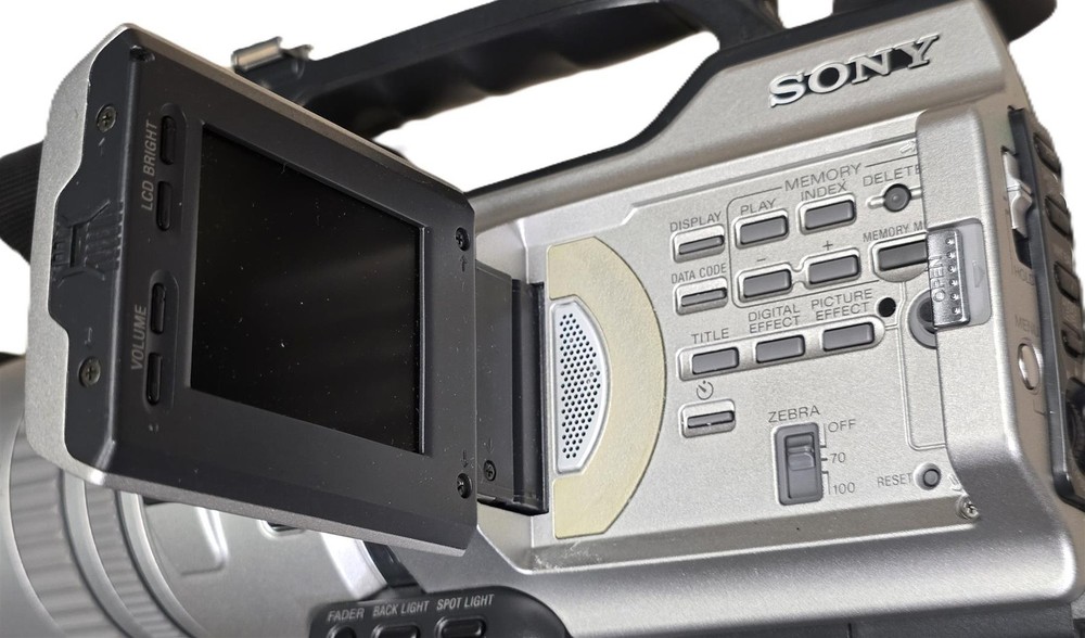 Sony DCR-VX2000 MiniDV 3CCD Camcorder