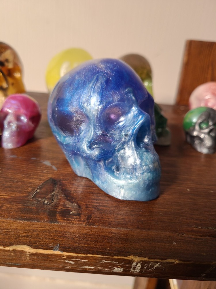 epoxy shake globe blue