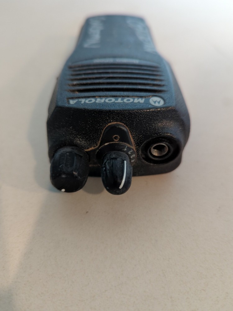 Motorola Radius CP200 AAH50KDC9AA1AN