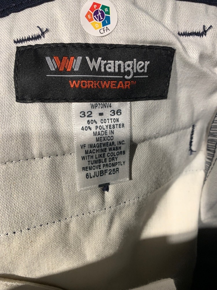 Mens 32 X 36 Work Pant, Navy, Wrangler Plain Front, NWT, Pockets $78