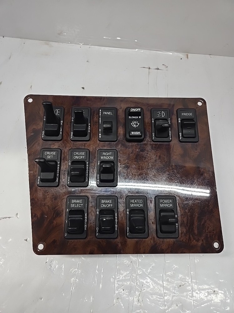 INTERNATIONAL 9200I DASH PANEL